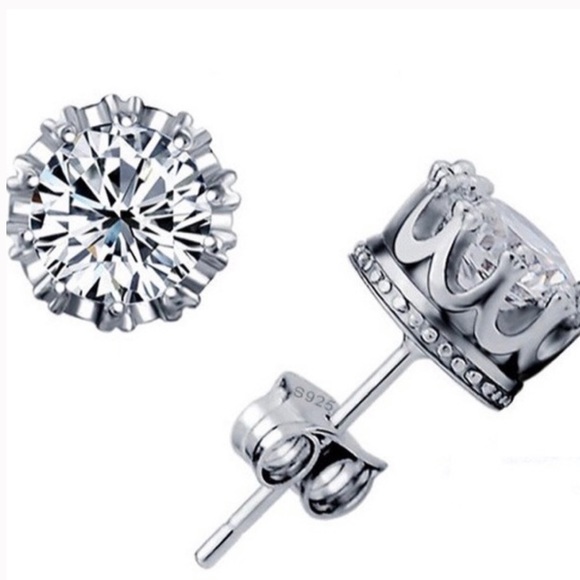 **New 925 Sterling Silver Diamond Stud Earrings - Picture 6 of 6